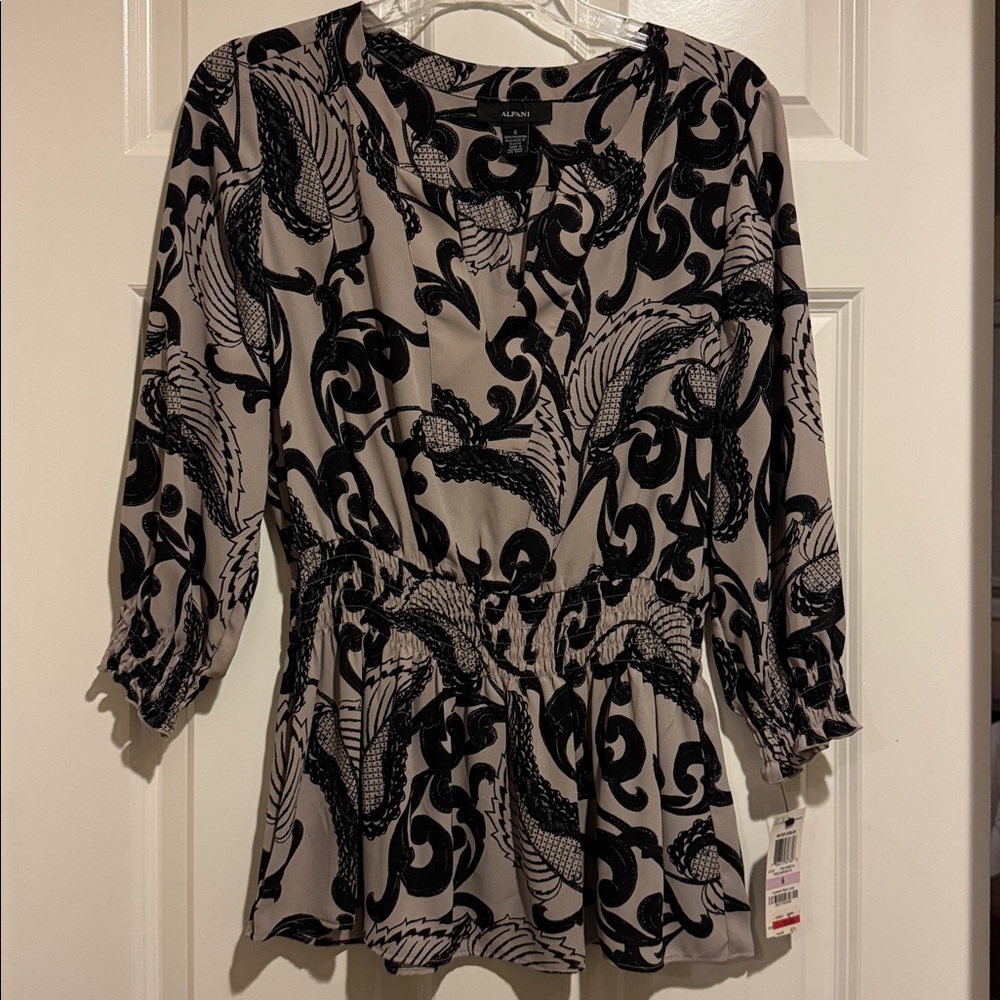 Alfani Black and Gray Patterned Top